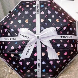CHANEL Beauty Black Umbrella with Multicolor Heart & CC Motif
